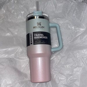 Stanley 40oz Travel Quencher